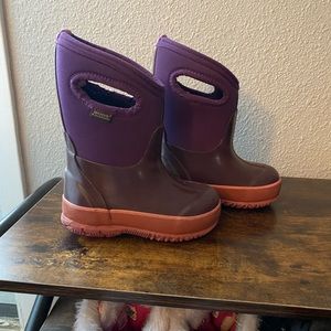 Toddler girl bogs size 7
